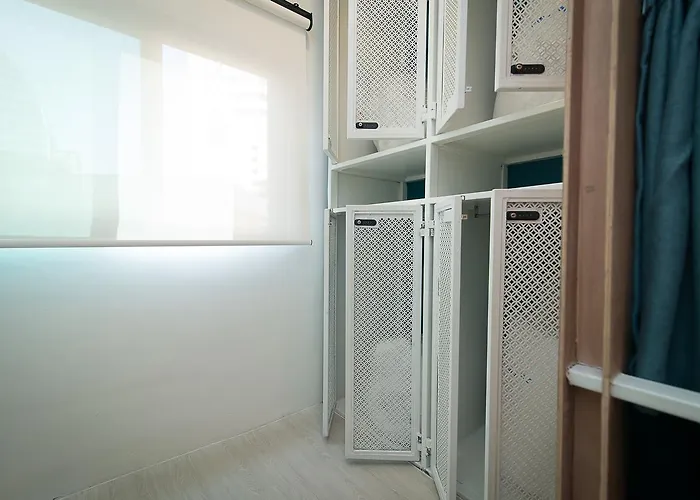 Suk18 (adults Only) Auberge de jeunesse *