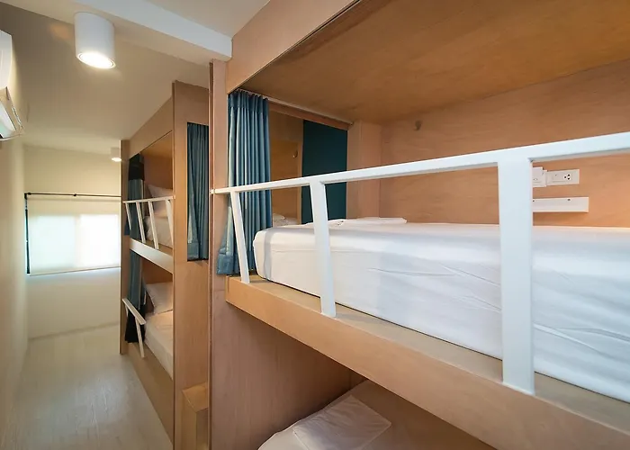 Suk18 (adults Only) Auberge de jeunesse *