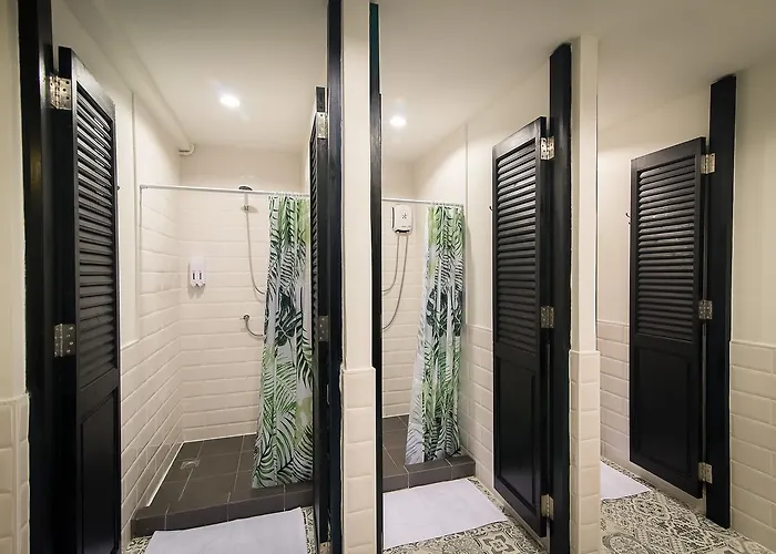 Suk18 (adults Only) Auberge de jeunesse *
